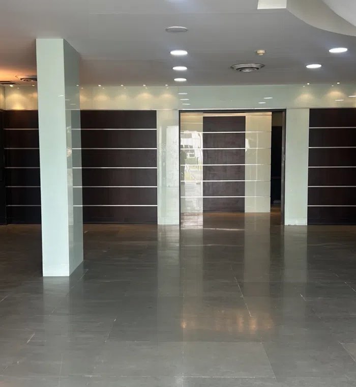 للايجار قسيمة كاملة في المنطقة الحرة