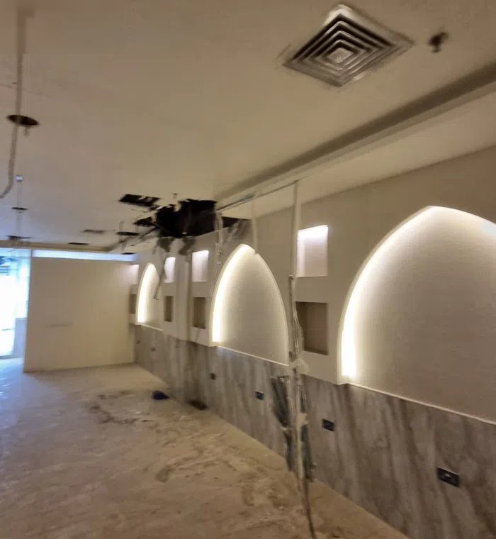 محل للايجار بأسواق القرين مساحتة 110 متر مربع بموقع متميز بأسواق القرين  Shop for rent in Al-Qurain