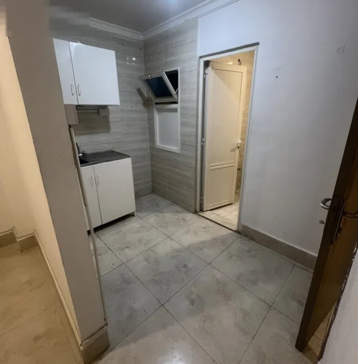 16 m2 Studio Apartments for Rent in Hawally Salmiya