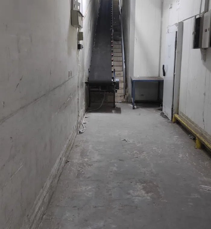 ايجار مخزن 2000متر بالشويخ