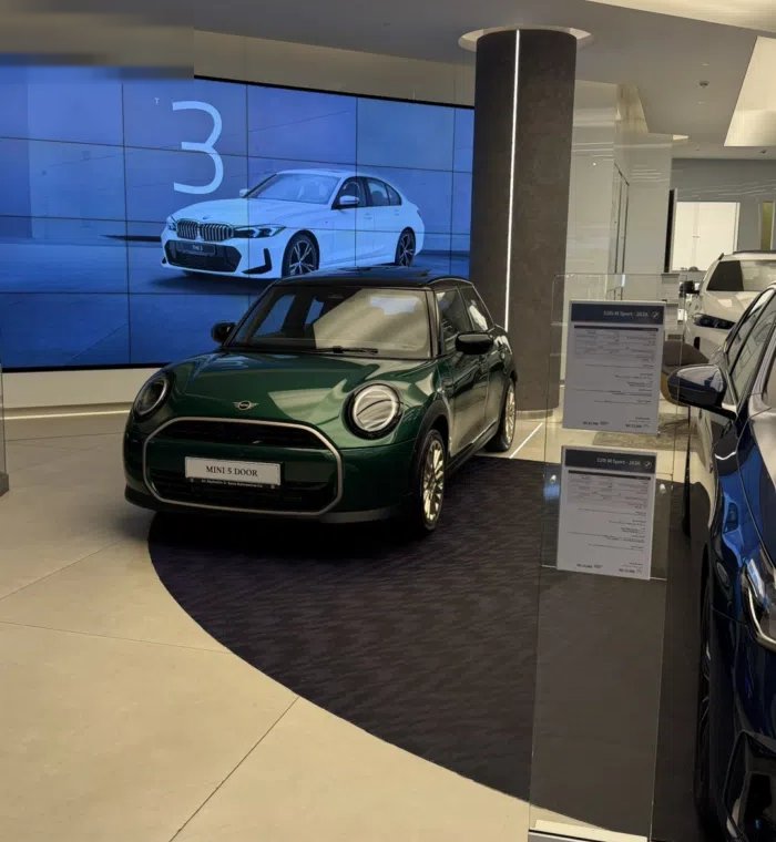 400 m2 More than 6 bedrooms Villa for Sale in Hawally Hitteen