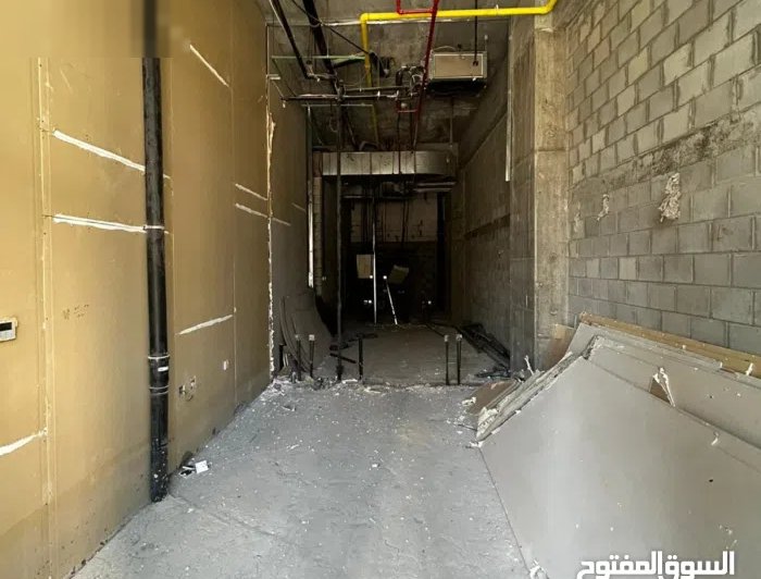 محل تجاري مع فترة سماح للإيجار في الشرق