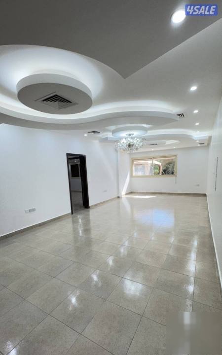 Floor in Mubarek Al-Kabeer