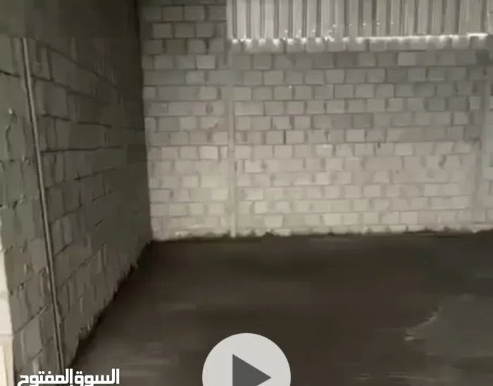 للأيجار مخزن