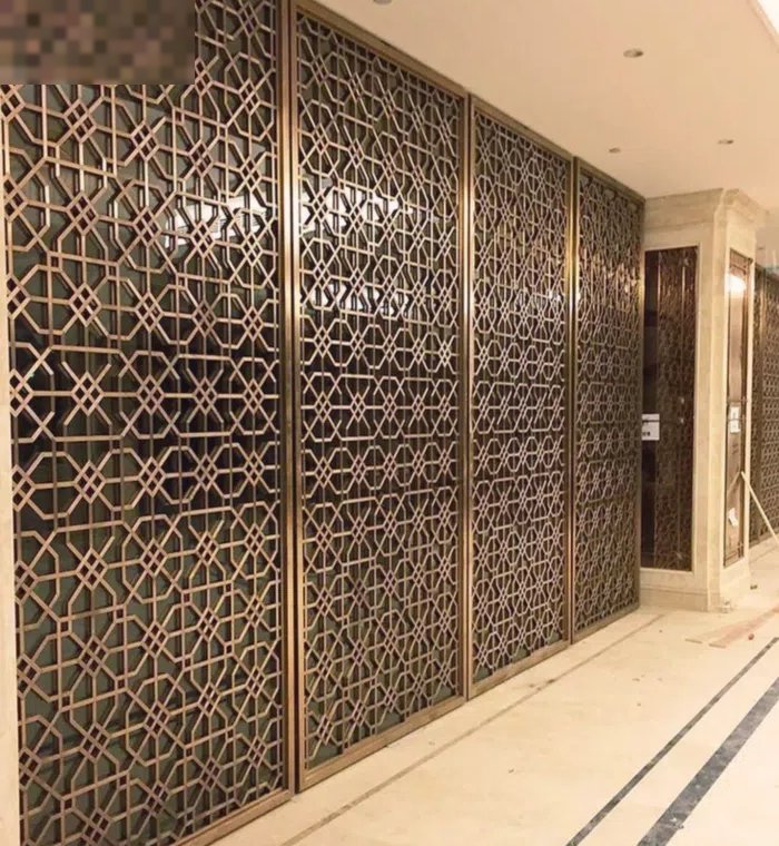 للبيع صالون نسائي بالجابريه على الشارع الرئيسي والداخلي   صالونين بجانب بعض واحد متخصص للأظافر والمك