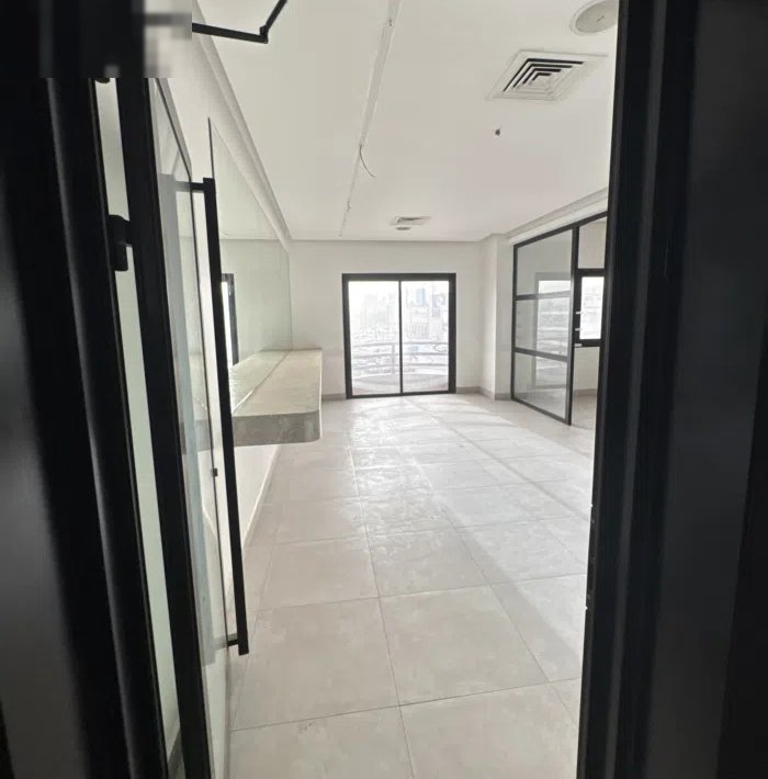 شقة تجارية للإيجار بالجابرية مساحة 97 م  Commercial Apartment for Rent 97 sqm Jabriya