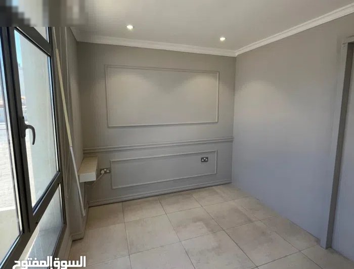 دور إستثماري للإيجار في شرق