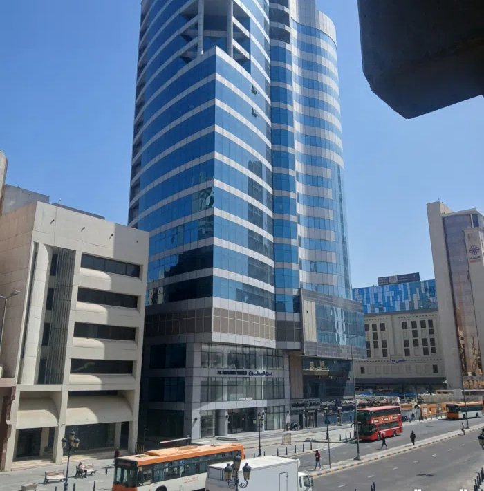 مكاتب ومحلات تجارية