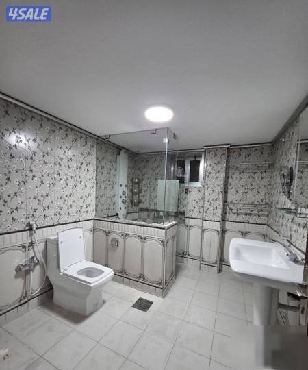 Floor in Jabriya