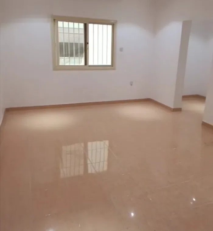 400 m2 5 Bedrooms Apartments for Rent in Hawally Shuhada