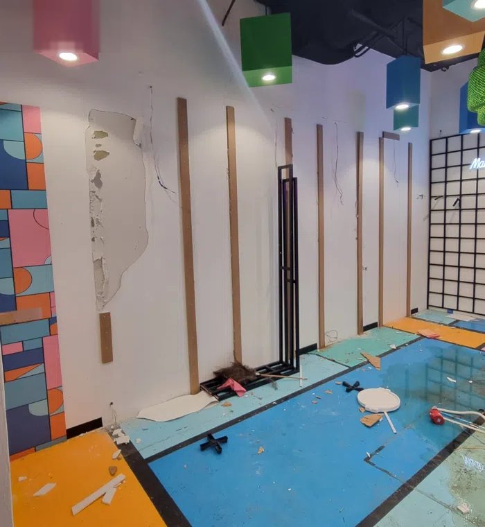 للايجار محل بالمنقف مساحة المحل 33 متر مربع برايم لوكيشن  Shop for rent in Al-Manqaf, shop area 33 s