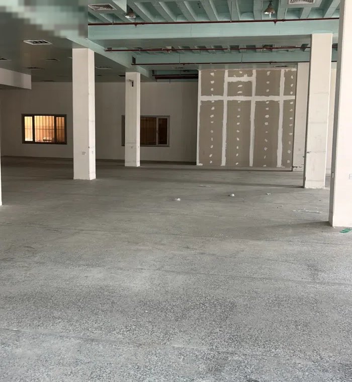 للايجار محل 100 متر غذائي في الشويخ