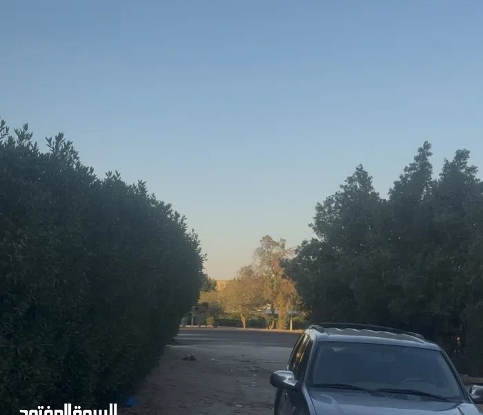 600 m2 More than 6 bedrooms Townhouse for Sale in Al Jahra Oyoun