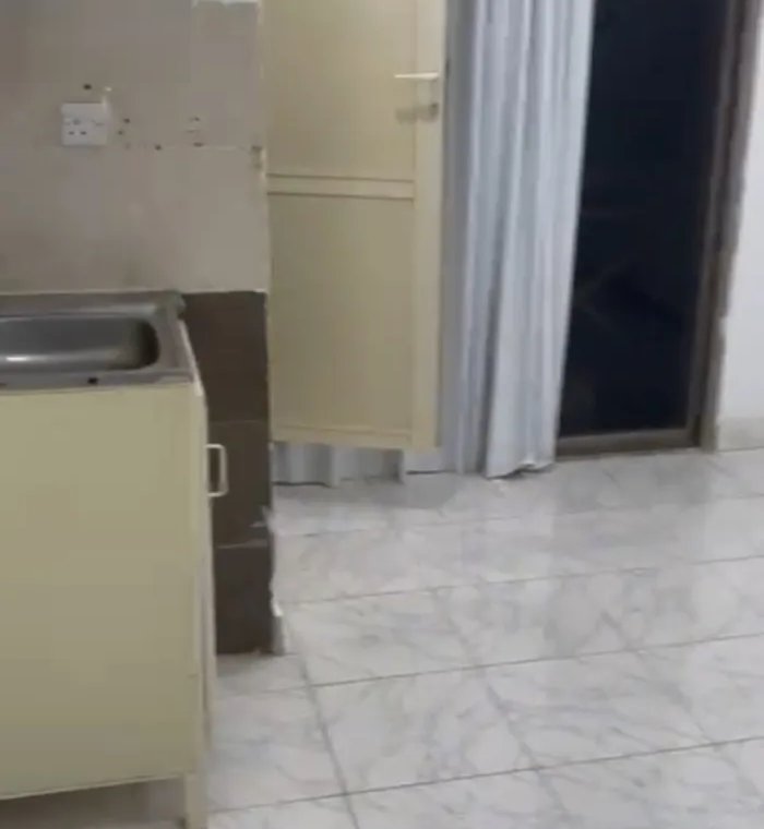20 m2 Studio Apartments for Rent in Hawally Hawally
