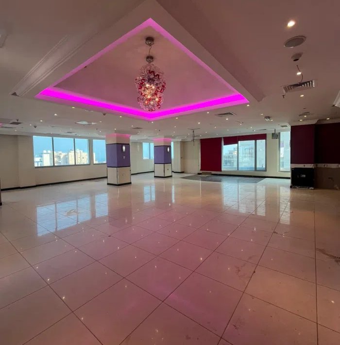 دور كامل تجاري إطلالة بحرية للإيجار في الفحيحيل .