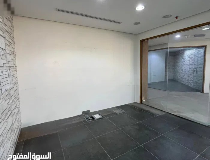 دور كامل تجاري للإيجار في المرقاب