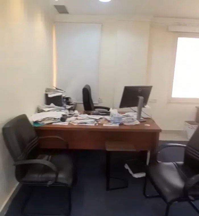 للايجار مكتب بالفروانية