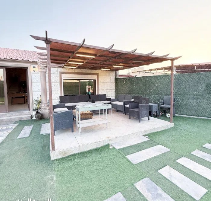 4 Bedrooms Chalet for Rent in Al Jahra Kabd