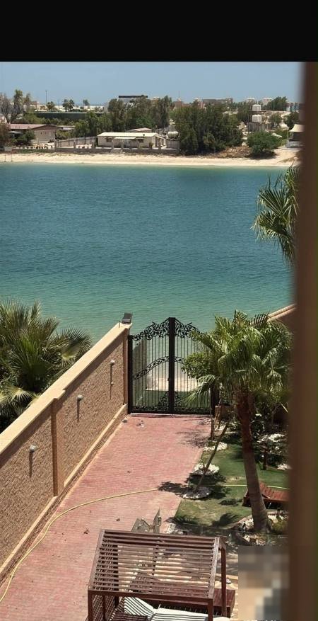Chalet in Sabah Al-ahmad Al-Marin