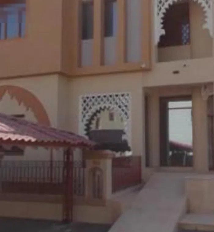 500 m2 More than 6 bedrooms Villa for Sale in Kuwait City Shamiya