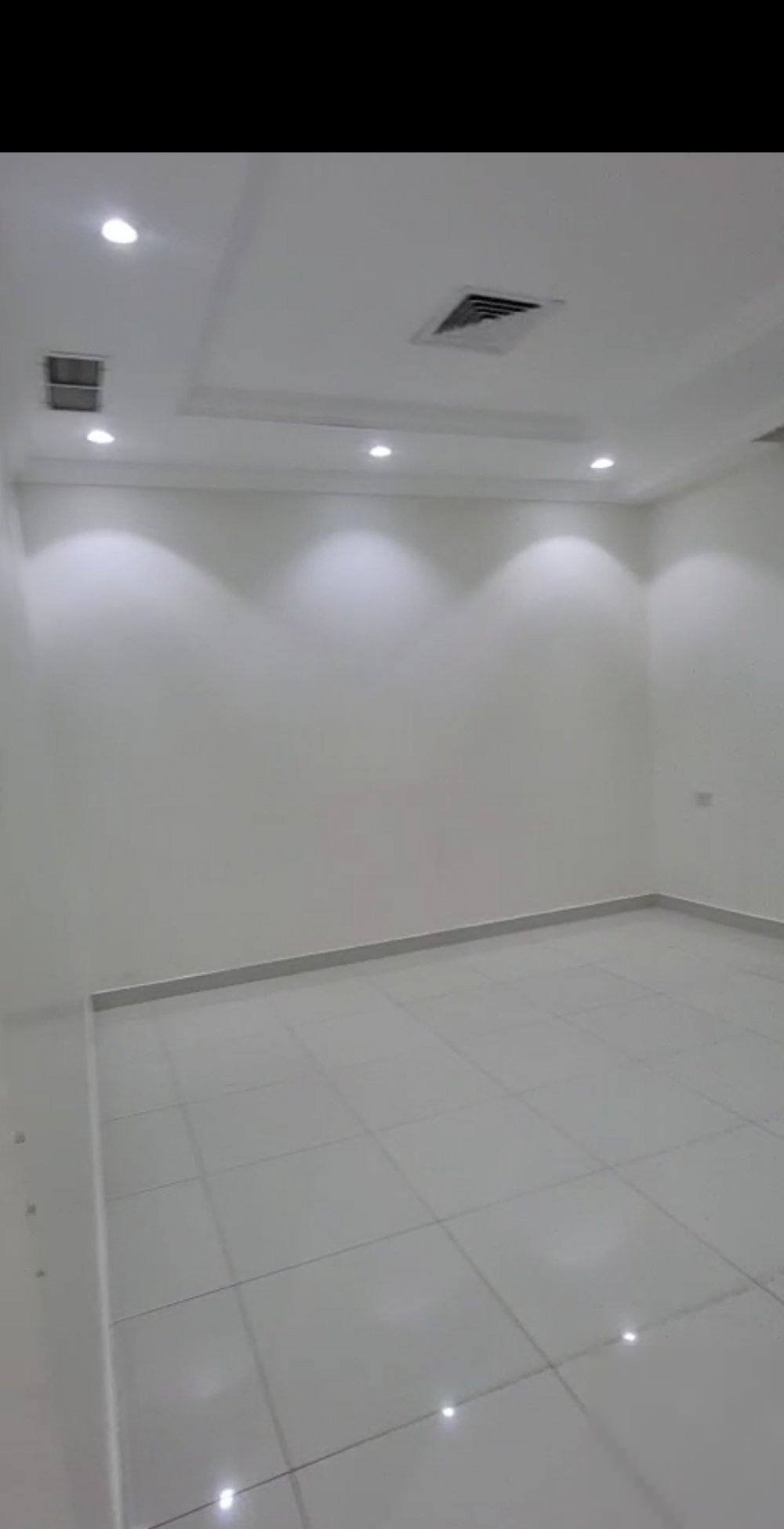 Floor in Al-Fnaitees