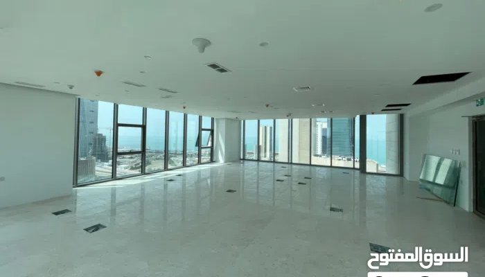 مكتب مساحه 180 متر في شرق