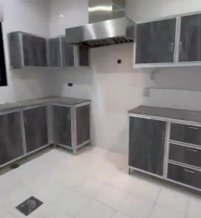 408 m2 3 Bedrooms Apartments for Rent in Mubarak Al-Kabeer Al Masayel