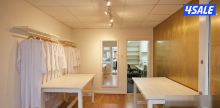 Shop in Qibla