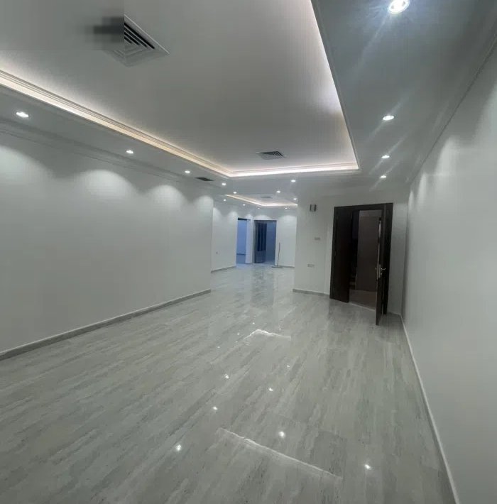 200 m2 3 Bedrooms Apartments for Rent in Al Ahmadi Eqaila