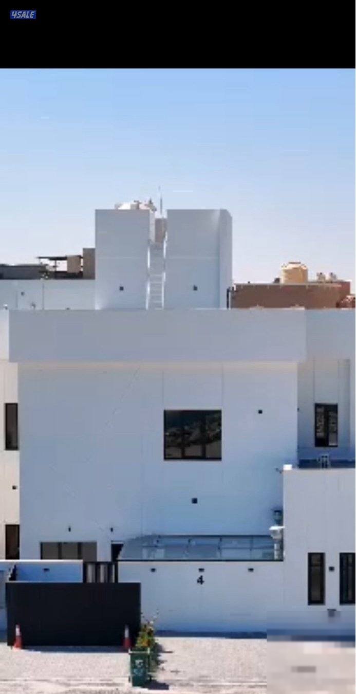 Chalet two floors consisting of 4 master rooms and a private swimming pool