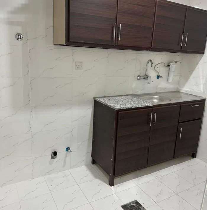 175 m2 1 Bedroom Apartments for Rent in Farwaniya Farwaniya