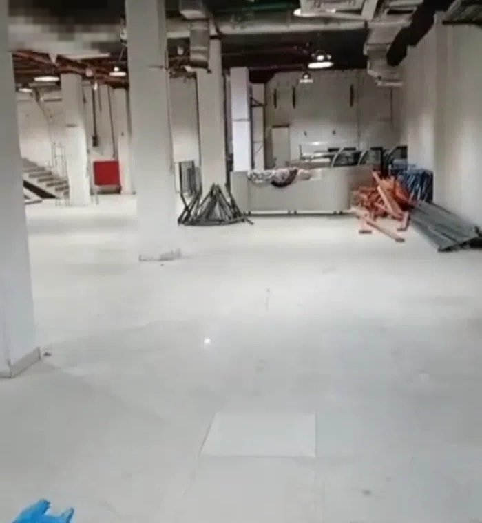 للايجار مخزن في الري مساحة كبيرة